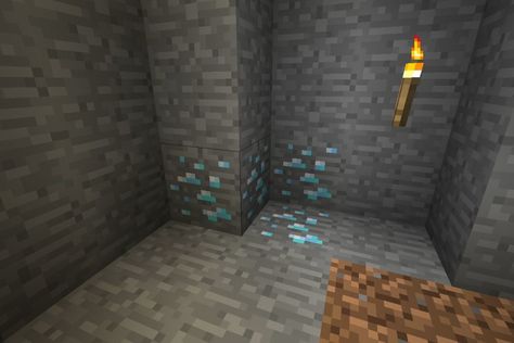 Diamonds are among the rarest minerals in Minecraft, and finding some can be an incredibly time-consuming endeavor. Here are a few tips to speed up the process. Diamonds Minecraft, Tela Iphone, Natural Cave, Minecraft Wallpaper, Minecraft Tips, Ios Games, Nintendo Switch Games, Digital Trends, Creative Thinking