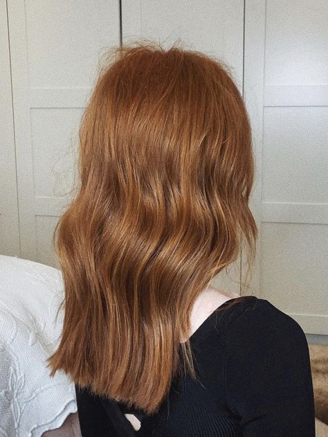 Neutral Copper Hair, Dusty Ginger Hair, Strawberry Blonde Vs Ginger, Cool Tone Ginger Hair, Muted Ginger Hair, Soft Autumn Red Hair, Muted Strawberry Blonde Hair, Subtle Red Hair Strawberry Blonde, Muted Copper Hair