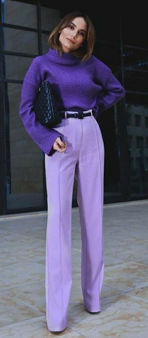 Purple Trousers Outfit, Lilac Trousers, Purple Pants Outfit, Purple Fashion Outfit, Trousers Outfit Casual, English Outfit, Purple Trousers, Pants Outfit Work, Winter Pants Outfit