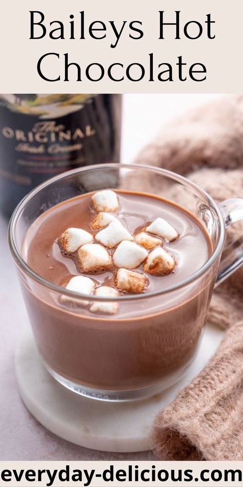 Baileys Liquor, Baileys Recipes Drinks, Baileys Hot Chocolate, Baileys Drinks, Chocolate Baileys, Hot Cocoa Recipe, Best Cocktail Recipes, Pear Recipes, Sweet Drinks