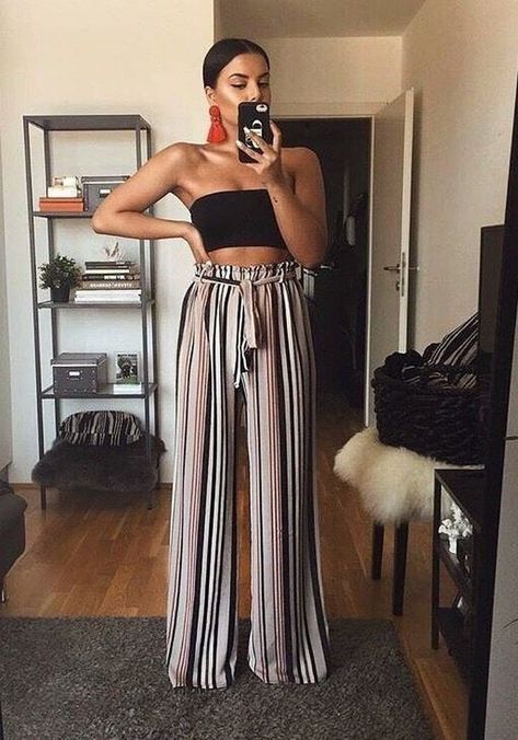 Love these the print is everything perfect length colors have yet to actually wear them but I can't wait love the hi waist on them! Palazzo Pants Outfit, Dress Nigth, Bohemian Outfits, Outfit Essentials, Dress Skirts, Chic Summer Style, Summer Party Outfit, Winter Chic, Tomboy Outfits