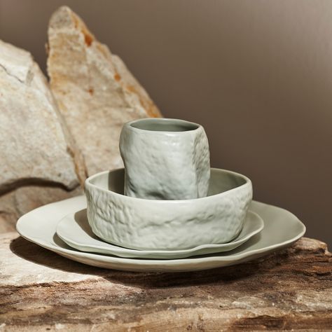 This handcrafted ATIK stoneware dinnerware collection from Stone by Mercer, a Mercer Project creation, quite literally puts art on your table. Ceiling Fan Shades, Grey Dinnerware, Stoneware Dinnerware Sets, Buffet Display, Kids Headboard, Kids Vanity, Daily Rituals, Stoneware Dinnerware, Organic Forms