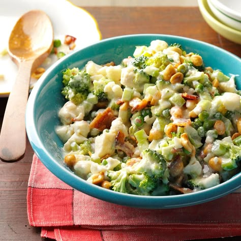 Veggie Chopped Salad Recipe | Taste of Home Burien Washington, Vegetarian Bacon, Chopped Salad Recipe, Chopped Salad Recipes, Broccoli Cauliflower, Veggie Salad, Broccoli Salad, Chopped Salad, Vegetable Salad