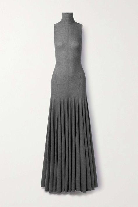 Wool Maxi Dress, Fashion Week Trends, Denim On Denim, Grey Maxi Dress, Pleated Maxi Skirt, Mode Inspo, Mode Inspiration, Net A Porter, Look Fashion