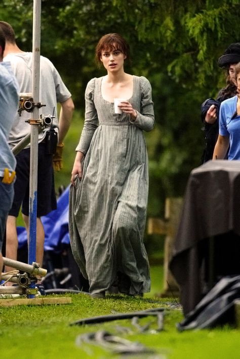 Nun Chucks, Pride And Prejudice Dress, Regency Dance, Lizzy Bennet, Pride & Prejudice Movie, Jane Austen Book Club, Jane Austen Movies, Elizabeth Bennett, Lizzie Bennet