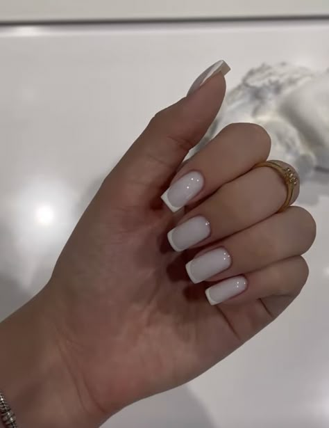 White France Nails, Beyaz Nail Art, Beli Nokti, White Nails With French, French Nails White, White French Nails, Tapete Gold, Gel Nails French, Cute Couple Dancing