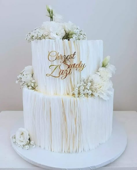 Mini Engagement Cake, Single Tier Engagement Cake, Engagement Cake White, White Cake Engagement, Cake Designs Engagement Indian, Cake Decorating Videos, Engagement Cakes, Cakes For Men, Wedding Prep