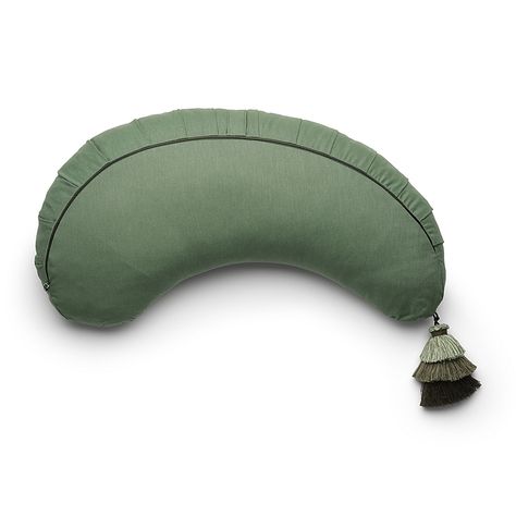 Dockatot La Maman Wedge Nursing Pillow In Emerald - Comfortably cradle your little bundle of joy while breastfeeding with DockATot's La Maman Wedge. Disguised as a stylish accent cushion, this nursing pillow curves around your body to support both your arms and baby while nursing. Baby Support Pillow, Chemical Safety, Feeding Pillow, Nursing Pillows, Nursing Pillow Cover, Chambray Fabric, Nursing Pillow, In Disguise, Baby Comforter