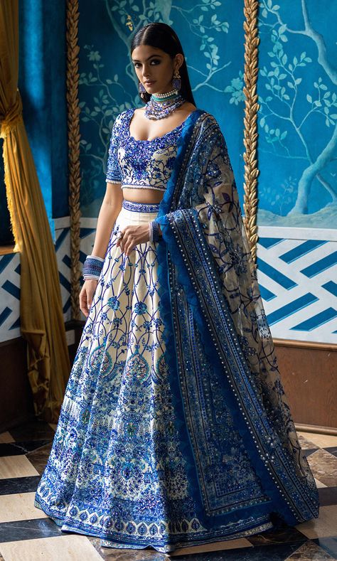 HSY Blue Bridal Lehenga Choli and Dupatta Wedding Dress is an embellished attire adorned with Hand-crafted luxury details of Ornaments and Embroideries. Hindi Fashion, Blue Bridal Lehenga, Lehenga Blue, Royal Blue Lehenga, Indian Fits, Dress Lehenga, Mehndi Bride, Nomi Ansari, Pakistani Mehndi