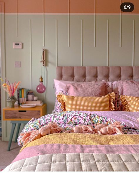 Simple Bedroom With Pops Of Color, Colorful Dorm Room Decor, Vibrant Room Aesthetic, Bright Room Aesthetic, Maximalist Studio Apartment, Girly Bedroom Aesthetic, Bedroom Esthetics, Mismatched Bedding, Summer Bedrooms