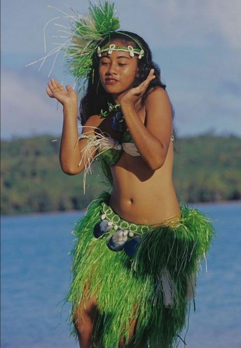 Free Association, Cook Island, Tahitian Dance, Hawaiian Woman, Hawaiian Dancers, Hula Dance, Hand Gestures, Oh My Goddess, Pacific Islander