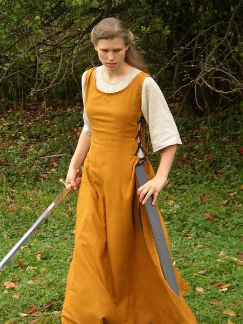 This is a dress that I designed and sewed awhile ago. It is one of the costumes for the movie we are filming. It is basically copied ... How To Wear Belts, Fair Costume, Costume Viking, Easy Costume, Battle Dress, Medieval Garb, Medieval Clothes, Viking Costume, Boho Styl