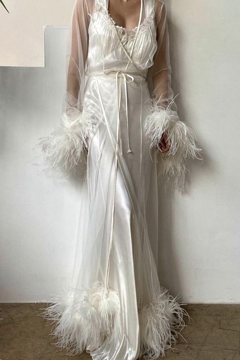 Bridal Nightwear, Bridesmaid Pjs, Loungewear Outfits, Wedding Robe, Night Dress For Women, Bridal Robes, Ostrich Feathers, Stylish Wedding, Wedding Dress Inspiration