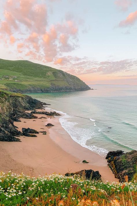 19 Places On Ireland’s Wild Atlantic Way To Visit Pictures Of Ireland Beautiful Places, Places In Europe To Visit, Europe Sights, Ireland Coast, Wild Atlantic Way Ireland, Ireland Summer, National Parks In The Us, Travel 2025, Sequoia National Park California