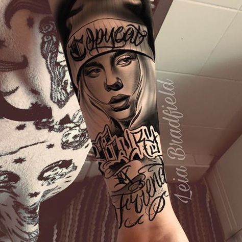 billie eilish tattoo Cool Detailed Tattoos, Billie Eilish Tattoo Ideas, Eilish Tattoo, Billie Eilish Tattoo, 2pac Tattoos, Chicano Style, Girl Face Tattoo, Chicano Style Tattoo, Forarm Tattoos