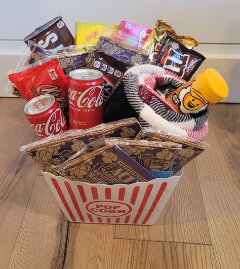 Moster Cookies, Movie Basket Gift, Diy Movie Night, Movie Night Basket, Thank You Baskets, Bucket Gifts, Movie Night Birthday Party, Fruit Basket Gift, Secret Sisters