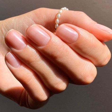 28 Natural Summer Nails 2024: Embrace Elegance with Trendy Styles - divagaze.com Natural Summer Nails, Nail Shapes Squoval, Long Natural Nails, Natural Manicure, Summer Nails 2024, Natural Nail Designs, Beads Rings, Rings Stacking, Short Gel Nails