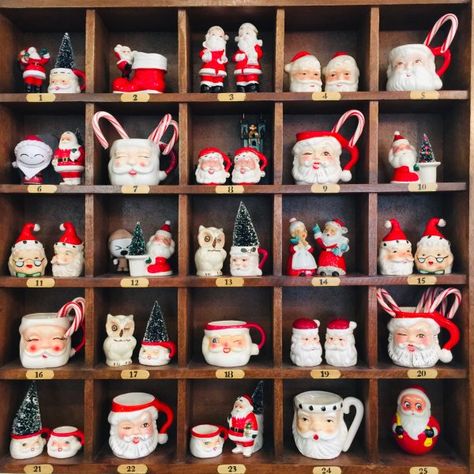 Cubby Organizer, Retro Christmas Decorations, Santa Mugs, Table Of Contents, Farmhouse Christmas Decor, Vintage Christmas Decorations, Blue Christmas, Christmas Door, Retro Christmas