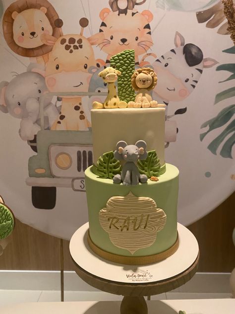 Safari Theme Cake, Girl Birthday Themes, Theme Cake, Safari Theme, Themed Cakes, Birthday Theme, Girl Birthday