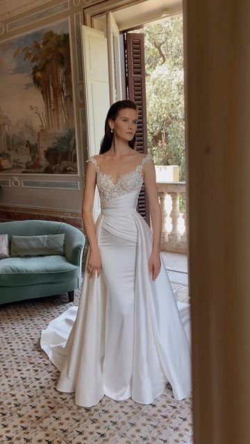 WONÁ Concept on Instagram: "One of our Top mermaid dresses with detached elements. ❤️ Dress - EVERLY Palermo Collection 2023 #WonaConcept #weddingdress #weddinggown" Dream Wedding Ideas Dresses Mermaid, Mermaid Princess Wedding Dress, Weeding Dress 2023, Wedding Dresses Styles, Fairytale Wedding Dresses, Farewell Dresses, Concept Fashion, Bright Blue Dresses, Fairytale Bridal