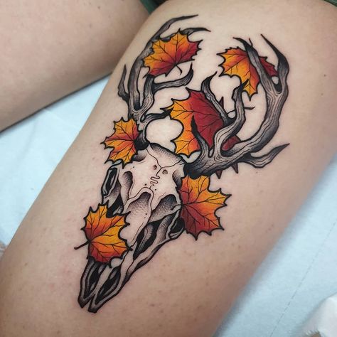 Deer Print Tattoo, Buck Tattoo Men, Elk Skull Tattoo, Highland Cow Tattoo, Deer Skull Tattoo, Buck Tattoo, Traditional Bear Tattoo, Deer Tattoos, Elk Skull