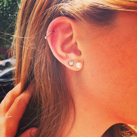 Do Royals Have Tattoos? It Turns Out Ink Isn't As Taboo As We Think It Is Double Ear Piercing, Second Ear Piercing, Rock Earrings, Ear Peircings, Ear Piercings Chart, Double Ear Piercings, Anchor Jewelry, Anchor Earrings, Pretty Ear Piercings