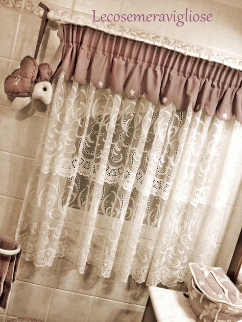 curtains Window Curtain Designs, Twin Trundle Bed, Shabby Chic Curtains, Chic Interior Design, Stool Covers, Country Bathroom, Chic Kitchen, Shabby Chic Kitchen, Interiors Design