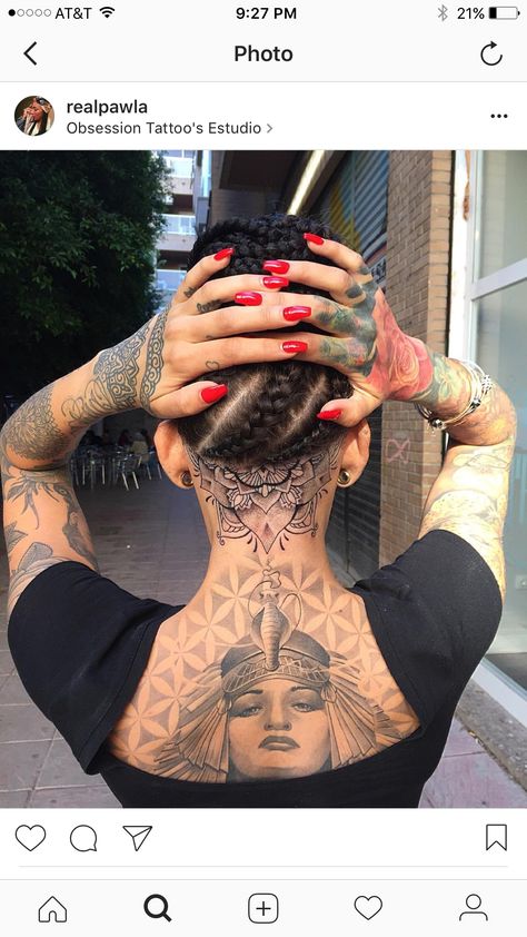 Neck Hairline, Undercut Tattoos, Tatuaje Cover Up, Hairline Tattoos, Scalp Tattoo, Tattoo Neck, Upper Back Tattoos, Girl Back Tattoos, Back Of Neck Tattoo