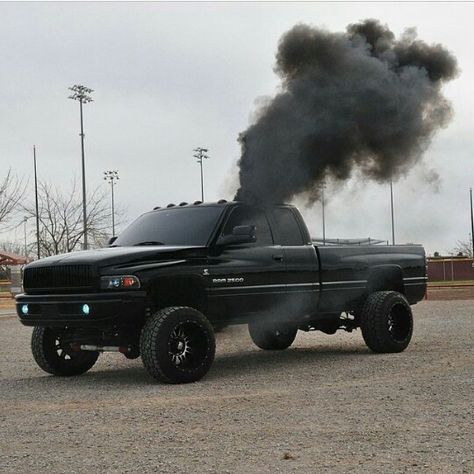 Rolling coal 2nd Gen Cummins, Cummins Diesel Trucks, Rolling Coal, Dodge Diesel Trucks, Country Trucks, Dodge Diesel, Cummins Trucks, Trucks Lifted Diesel, Future Trucks