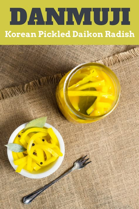 Korean Pickles, Pickled Daikon Radish, Korean Pickled Radish, Daikon Recipe, Pickled Daikon, Daikon Radish, Korean Side Dishes, Radish Recipes, Pickled Radishes