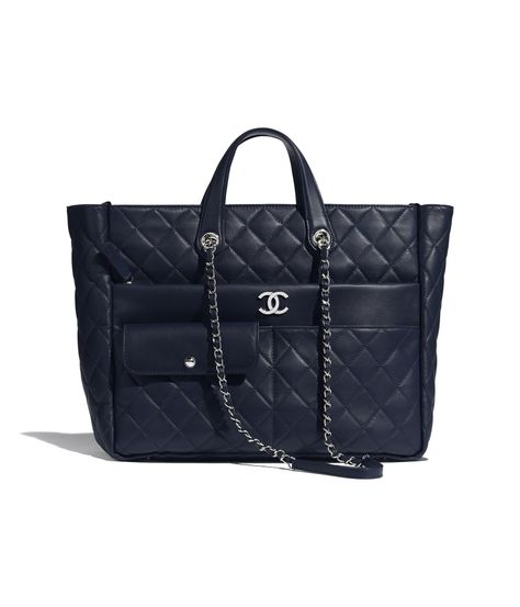 CHANEL Fashion - Cruise 2019/20 - Large Zipped Shopping Bag - Reference: AS1300 B01700 N5336 - $4,600* *Recommended retail price. Actual price may vary. For legal information please http://services.chanel.com/en_US/policies/legal  http://www.chanel.com/-2pWn Chanel Handbags Pink, Chanel Handbags Tote, Chanel Handbags Red, Chanel Handbags Black, Chanel Handbags Classic, Chanel Store, Chanel Cruise, Chanel Tote, Chanel Official