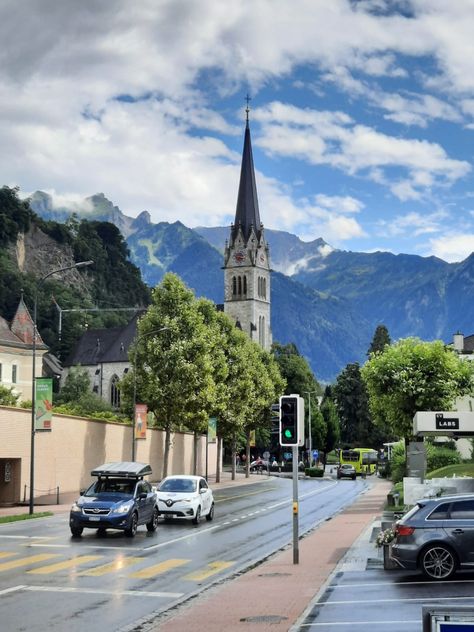 Vaduz Liechtenstein, Landlocked Country, Scenic Beauty, Travel Europe, Fighter Planes, Hetalia, Travel Aesthetic, Travel Dreams, Europe Travel