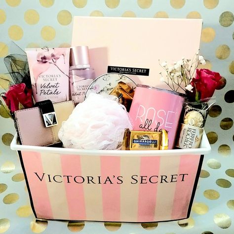 Victoria's Secret Baskets Eye Decor, Victoria's Secret Angel, Third Eye, Ted Baker Icon Bag, Baskets, Victoria's Secret, Velvet, Santos