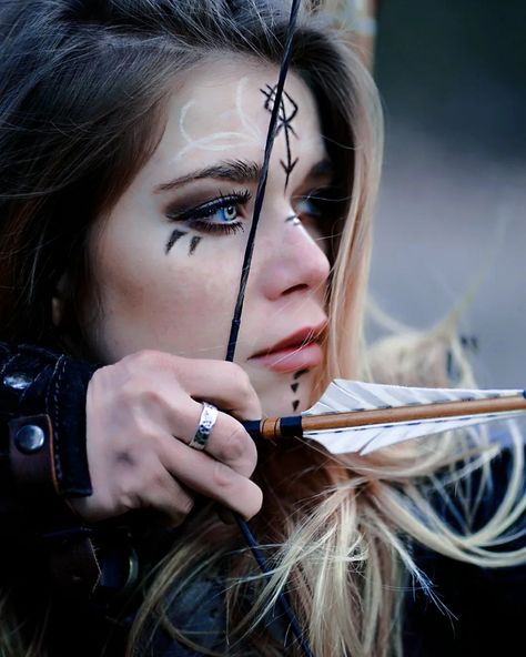 Face Paint Women, Viking Face Paint, Viking Warrior Woman, The 100 Cast, Warrior Women, Viking Warrior, Feb 4, The Hand, Woman Face