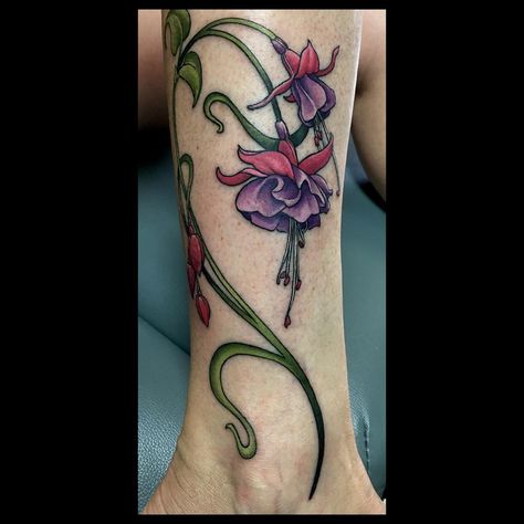 Fuschia Flower Tattoo, Fushia Tattoo, Fuschia Tattoo, Fuchsia Tattoo, Fuschia Flowers, Bird Of Paradise Tattoo, Flower Tat, Tulip Tattoo, Paradise Tattoo