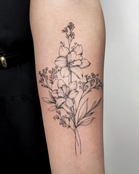 Birthday Flowers Tattoo Ideas, Birth Flower Tattoos Narcissus, Daffodils And Chrysanthemums Tattoo, Birth Flower Arm Tattoos For Women, Mom Flower Tattoo Ideas, 2 Stem Flower Tattoo, Birth Month Flower Tattoos Forearm, Birth Flower Tattoos With Color, Large Birth Flower Tattoo