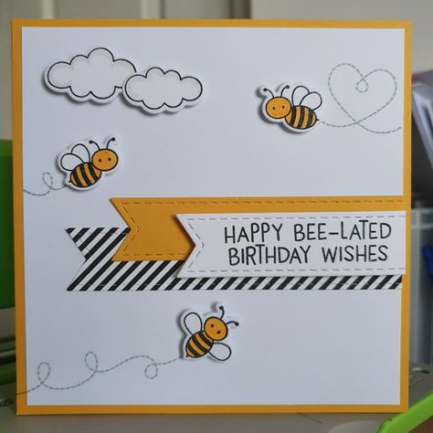 Bee Cards Handmade Easy, Belated Birthday Cards Handmade, Handmade Belated Birthday Cards, Bee Birthday Cards Diy, Belated Birthday Card Ideas, Cute Belated Birthday Cards, Belated Birthday Cards Diy, Diy Belated Birthday Card, Birthday Cards With Bees