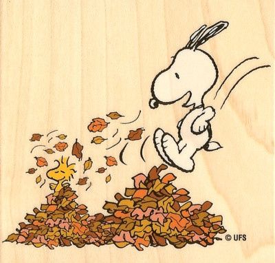 SNOOPY Wood Mounted Rubber Stamp Stampabilities Fall Leaf Piles NEW Snoopy Valentine's Day, Leaf Pile, Charlie Brown Characters, Peanuts Cartoon, Snoopy Pictures, Leaf Drawing, Friend Friendship, Snoopy Love, Autumn Crafts