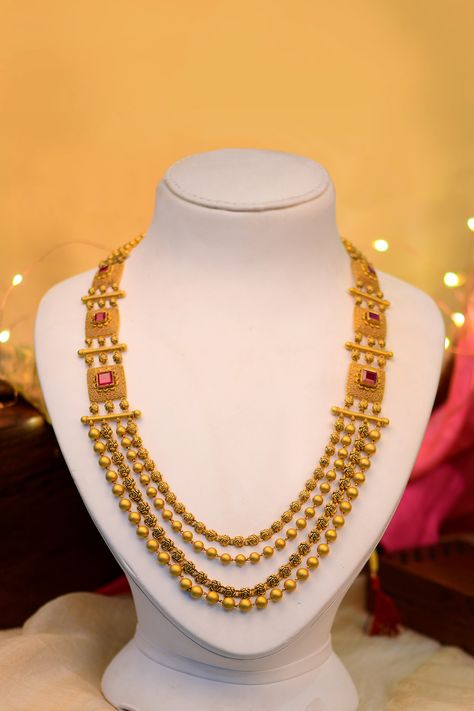 Latest Rani Haar Design Gold, Layer Gold Necklace Indian, Long Antique Necklace Gold, Raani Haar Gold Jewellery Designs, Rani Haar Gold Indian Bridal, Anklets Design, Indian Bridal Jewellery Set, Rani Haar Gold, Dubai Gold Jewelry