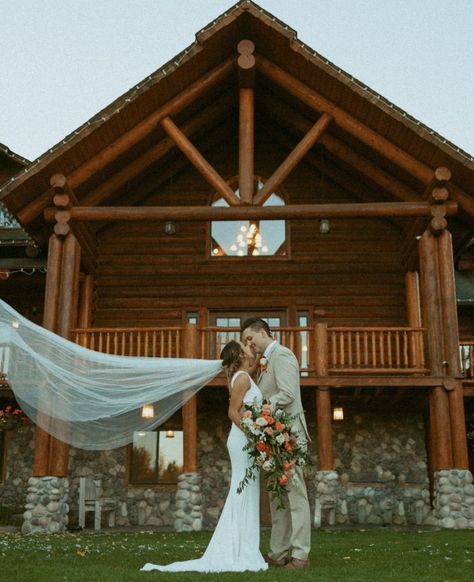 Rustic Fall Wedding Day at Labelle Lake | Rocky Mountain Bride Sparkler Send Off, Outdoor Fall Wedding, Rustic Fall Wedding, Mountain Bride, Rustic Retreat, Wedding Planning Guide, Classic Outdoor, Magical Wedding, Warm Autumn