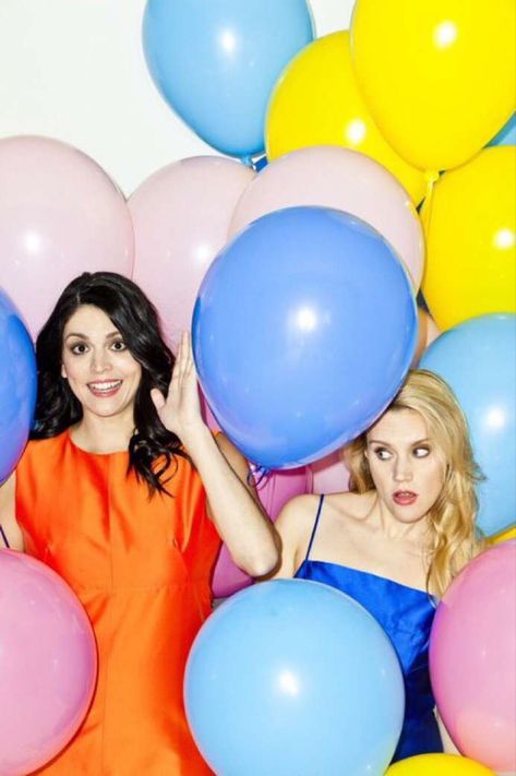 Cecily Strong Snl, Cecily Strong, Oxygen Tanks, Kate Mckinnon, Fun House, Troubled Times, Feel Happy, Modern Tv, Night Live