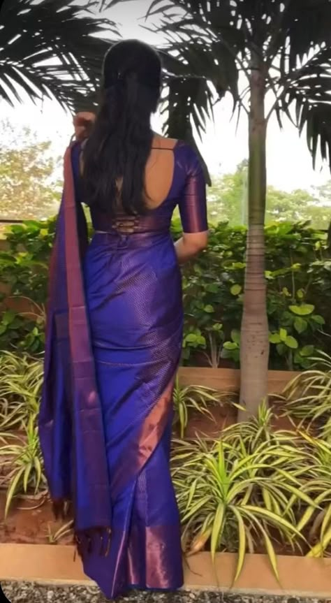 Back And Front Blouse Design, Deepika In Saree, Pelli Choopulu, South Indian Blouse Designs, Silk Saree Blouse Designs Patterns, Blue Blouse Designs, Sarees South Indian, Model Blouse Designs, Simple Saree Designs