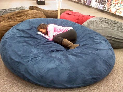 Huge pillow bed! At galleria mall! Best thing ever! Huge Pillow, Luxury Bean Bag Chairs, Huge Bean Bag, Funky Bedding, Giant Pillow, Big Bean Bag Chairs, Best Bed Pillows, Best Pillows For Sleeping, Dog Bedroom