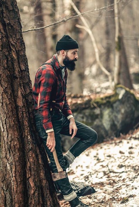 Candidato a leñador Lumberjack Men, Lumberjack Beard, Lumberjack Style, Man With A Beard, Lumberjack Plaid, Black Beards, Rugged Men, Beard Tattoo, Mens Fashion Watches