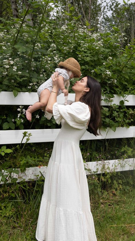 Slip Dress Outfit Summer, Babysitting Aesthetic, Sarah Christine, Slow Summer, Dress Summer Outfits, Sarah Butler, Wild Daisies, Slip Dress Outfit, Muslin Dress