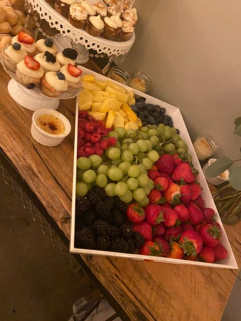 Fruit And Dessert Table Ideas, Dessert And Fruit Table, Dessert Table Fruit, Fruit Desert, Cupcake Table, Donut Stand, Treat Table, Baby Shower Dessert Table, Simple Bride