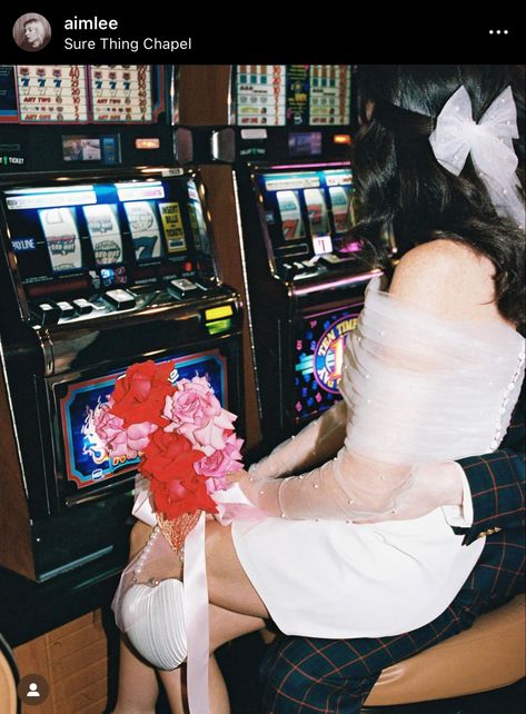 Low Key Wedding Dress, Las Vegas Wedding Dresses, Vegas Wedding Dress, Chapel Elopement, White Wedding Chapel, Sure Thing Chapel, Las Vegas Wedding Photos, Vegas Wedding Photos, Edgy Wedding