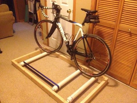 Picture of Bicycle roller trainer Bike Maintenance Stand, Bicycle Rollers, Diy Bicycle, Bicycle Trainer, Bike Rollers, Bike Repair Stand, Kart Cross, Bike Fit, Stationary Bicycle