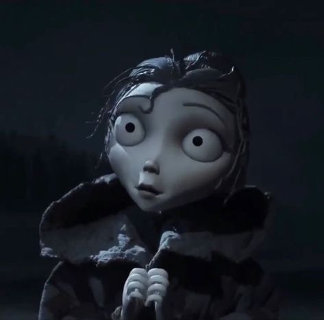 Movie Matching Pfp, Horror Movies Aesthetic, Fall Movies To Watch, Victoria Everglot, Coraline Halloween Costume, Corpse Bride Movie, Tim Burton Corpse Bride, Tim Burton Characters, Tim Burton Style