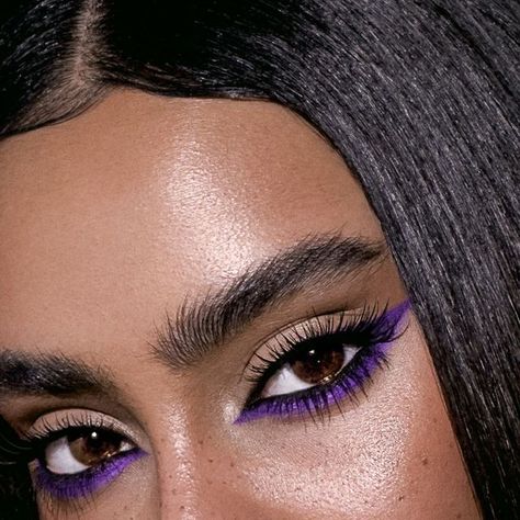 Purple Smoky Makeup, Purple Eyeshadow Looks Hooded Eyes, Purple Eye Makeup For Hooded Eyes, Purple Under Eye Makeup, Purple Gothic Makeup, Witch Make Up Pretty, Violet Makeup Look, Dark Purple Makeup Looks, Smokey Purple Eye Makeup